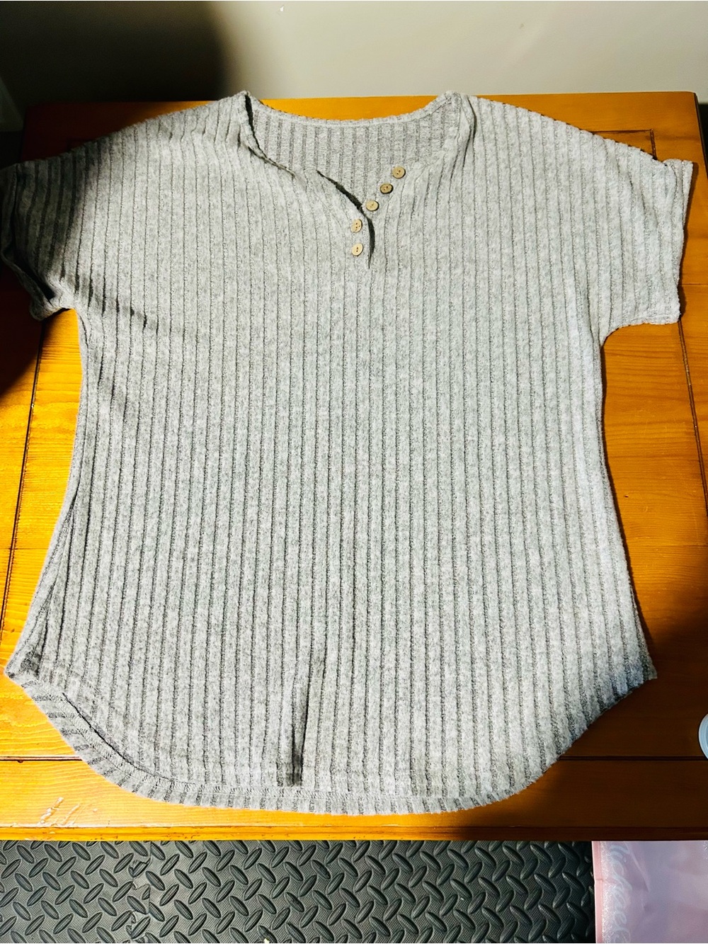 Women’s Ribbed Short Sleeve Henley Top - Light Gray